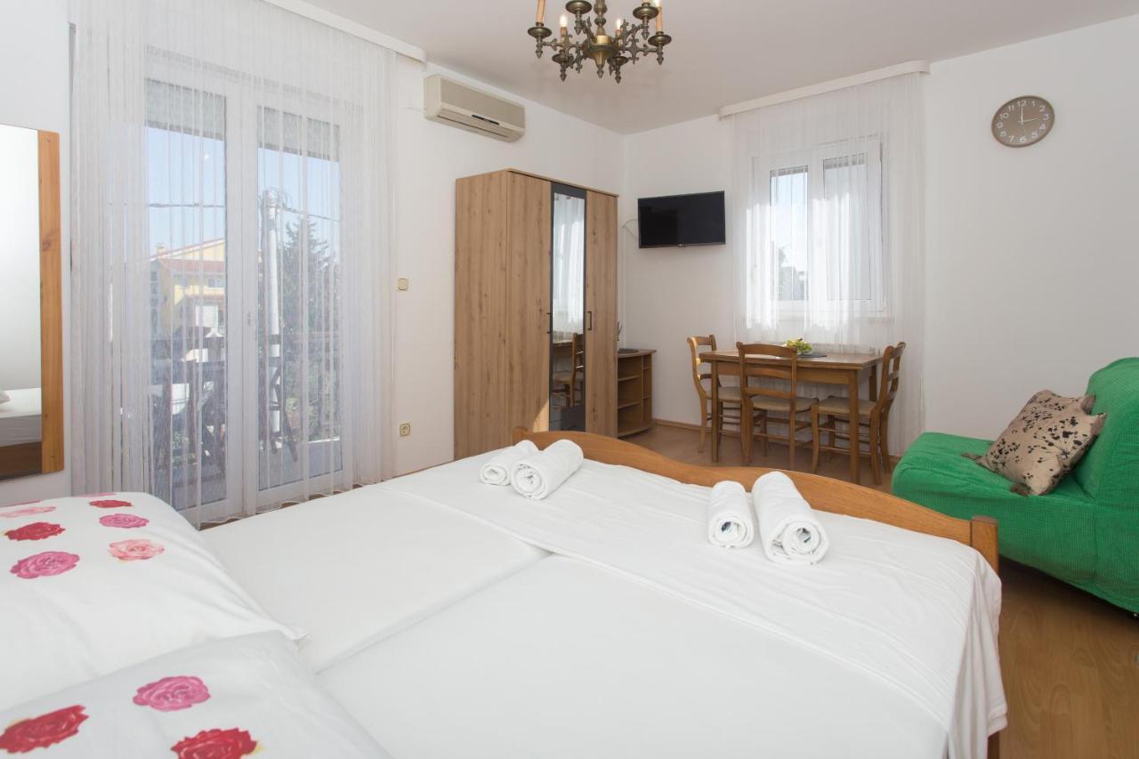Apartments Villa Japeri Kastela Ngoại thất bức ảnh