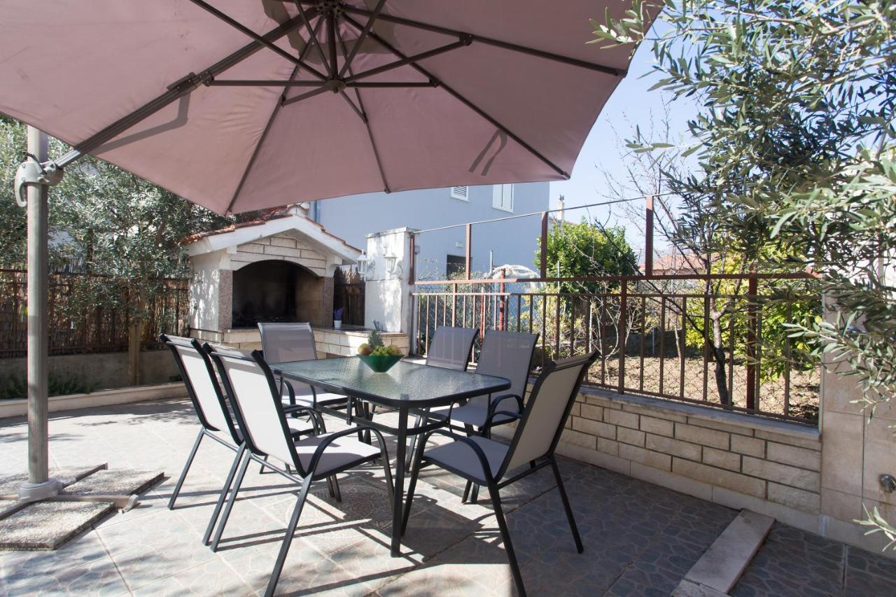Apartments Villa Japeri Kastela Ngoại thất bức ảnh